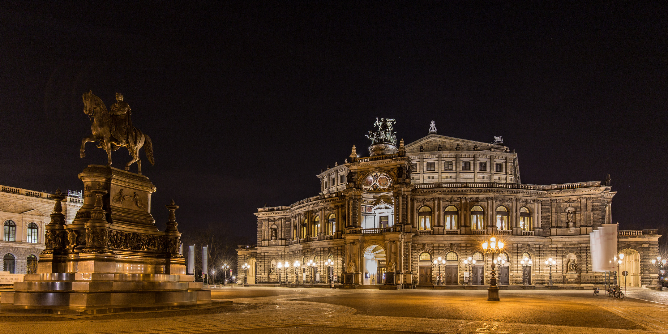 Die Semperoper ist immer ein Foto wert.