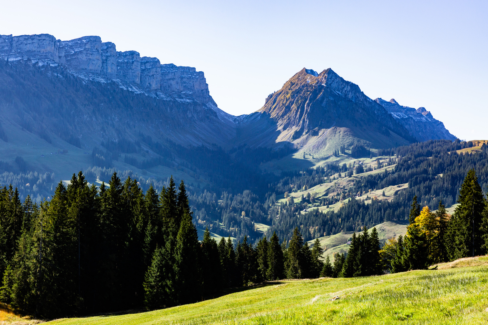 Die Sieben Hengste (1952 m.ü.M.), Sichel und Burst (1968 m.ü.M.)