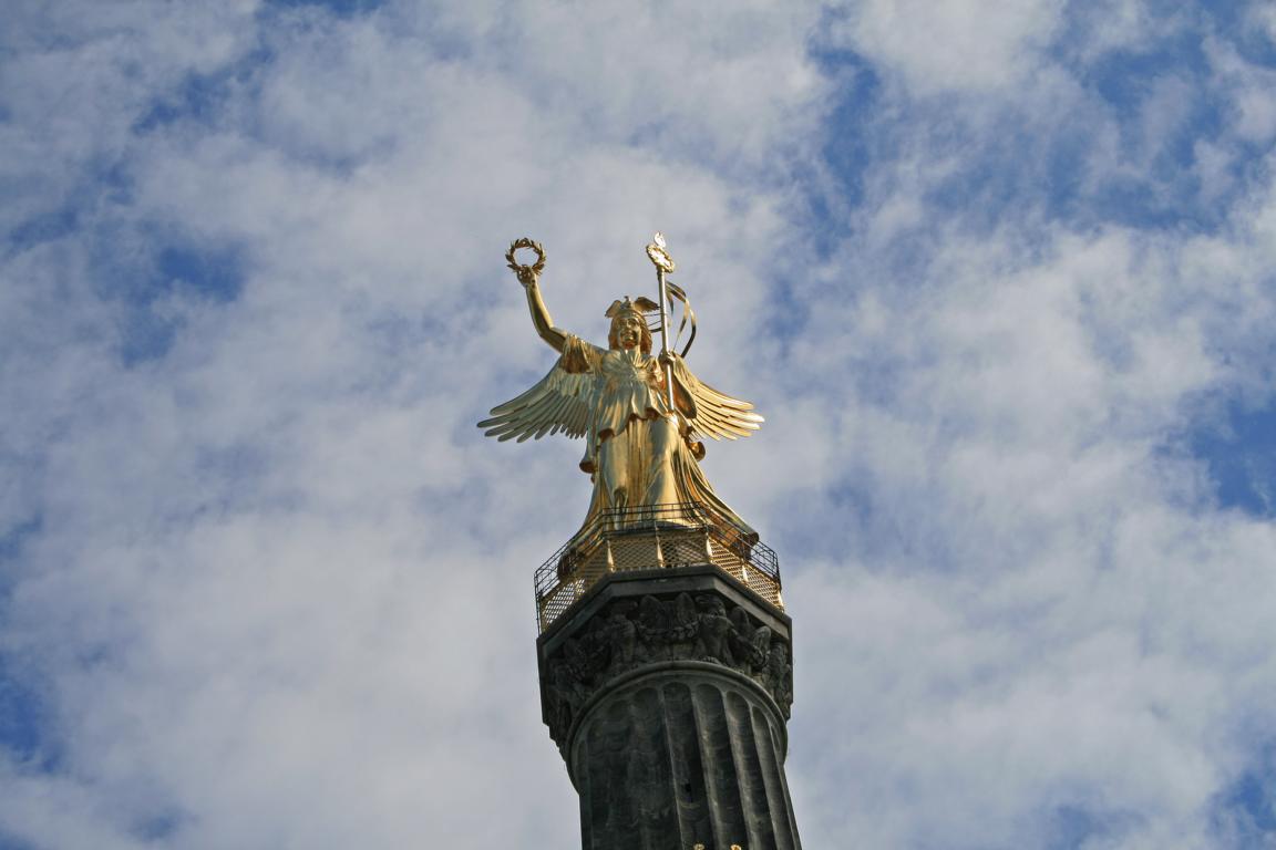 die Siegessäule auf der Strasse des 17. Juni