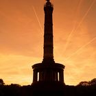 Die Siegessäule in Berlin in schönstem Abendlicht