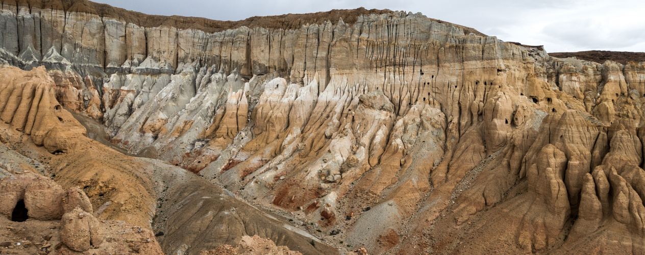 Die Silberklippen im Garuda-Tal des Sutlej, Westtibet