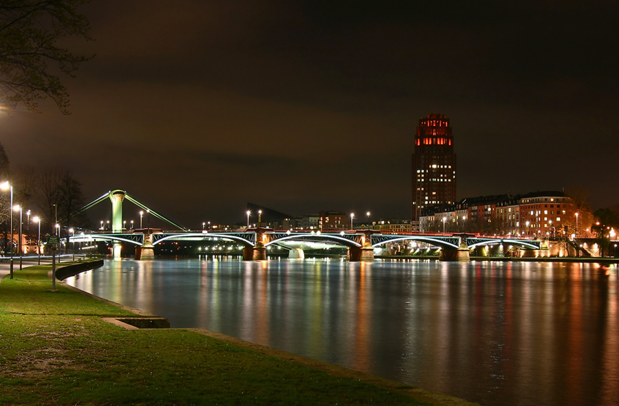 Die Skyline im Rücken II