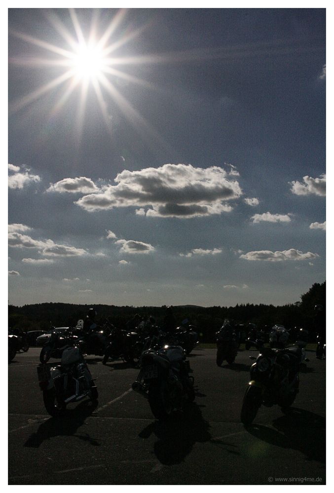 die sonne am bikerhimmel ;-)