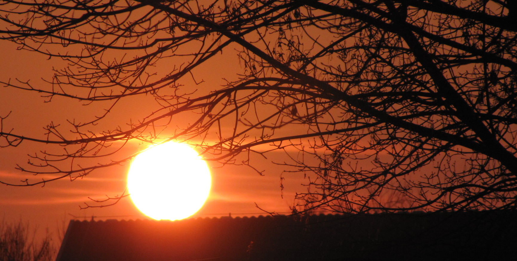 Die Sonne auf dem Dach