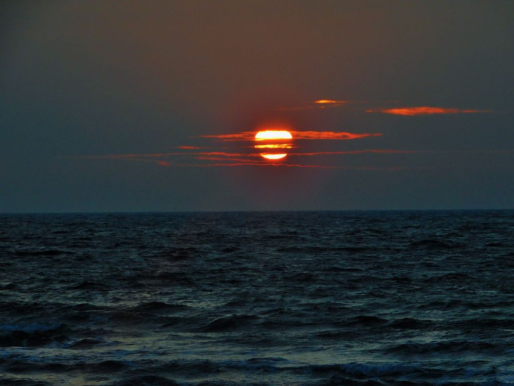 Die Sonne, bevor sie ins Meer fällt...