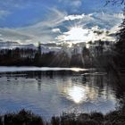 Die Sonne bricht durch die Wolken