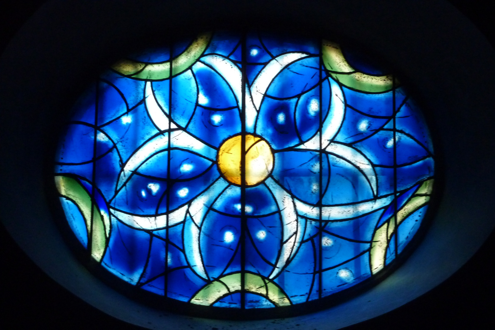 Die Sonne Chagall Fenster in St. Stephan in Mainz Foto