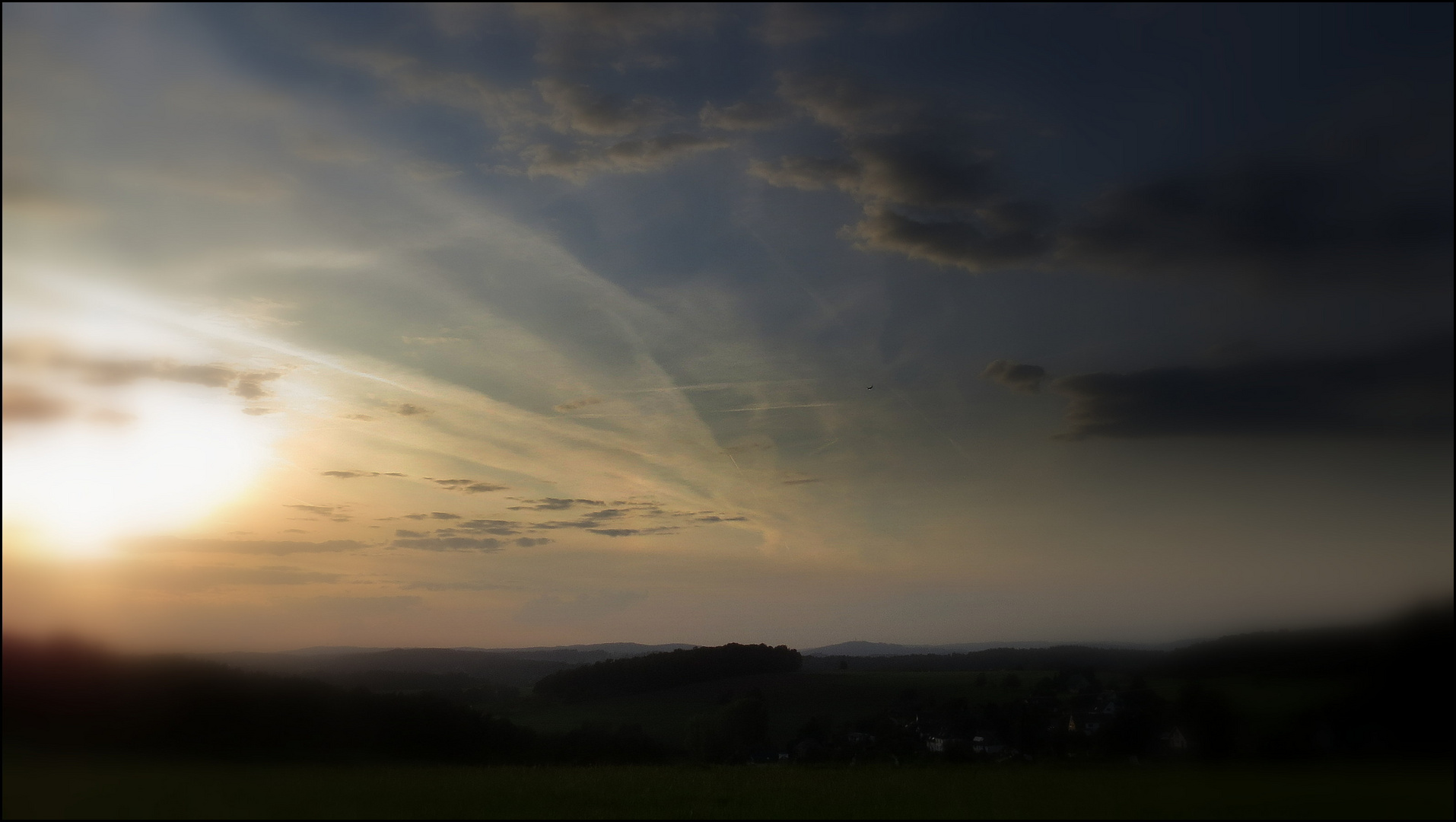 DIE SONNE GEHT....