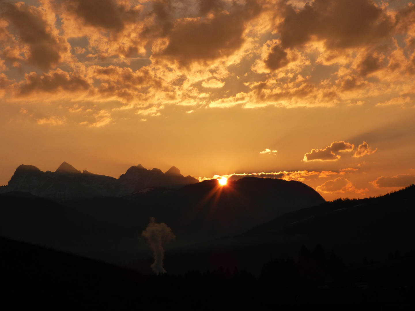 die Sonne geht auf