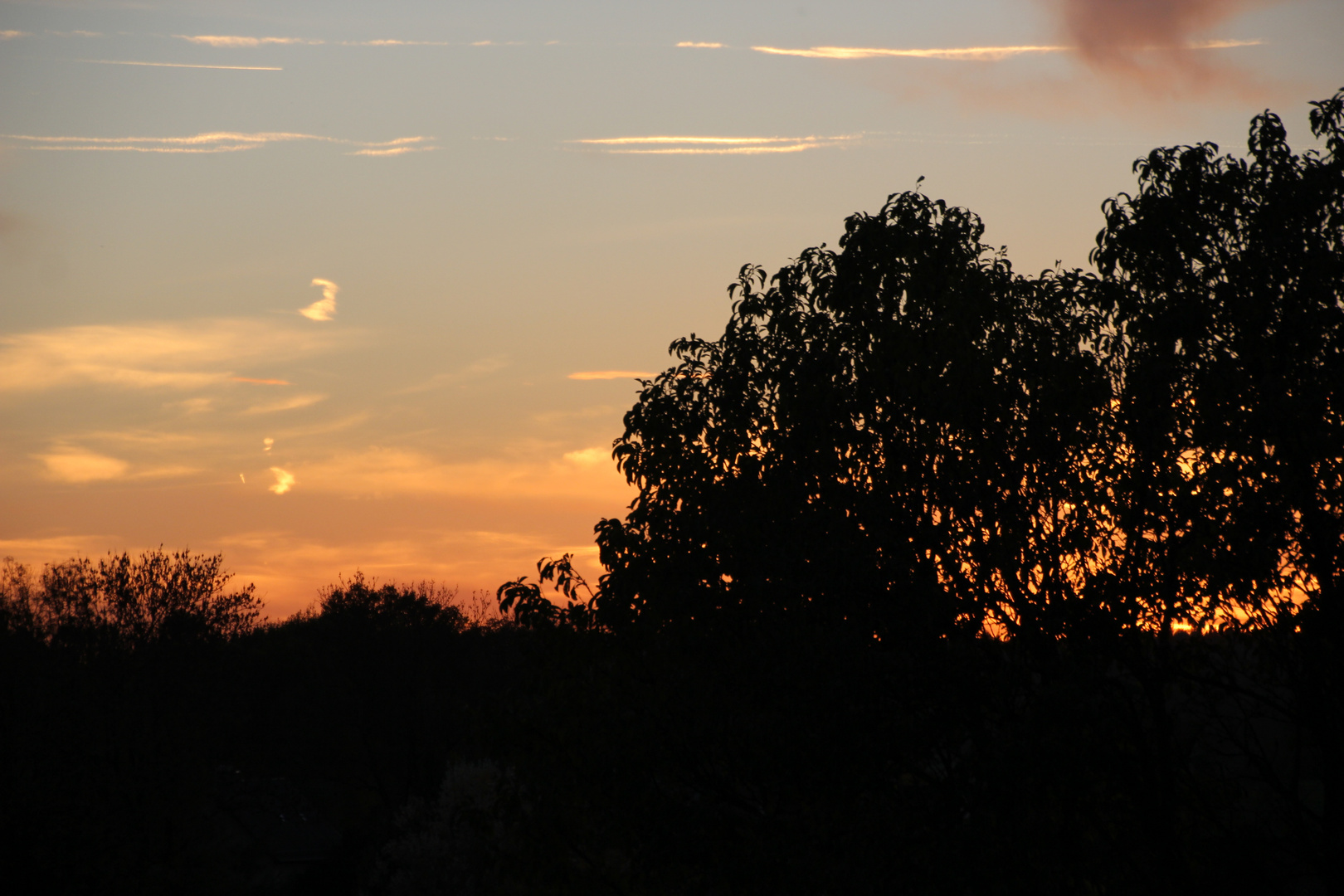 die sonne geht, die nacht kommt