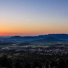 Die Sonne geht hinter dem Rechberg auf