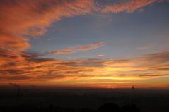 Die Sonne geht über Augsburg auf