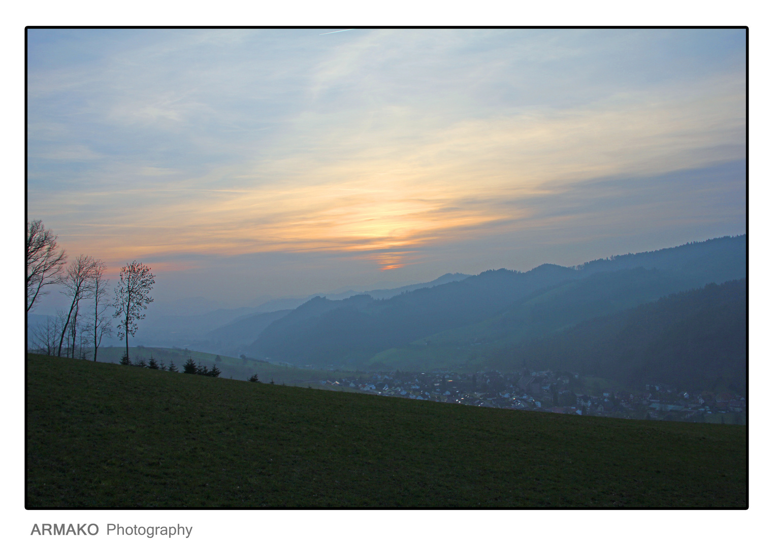 Die Sonne geht unter,...