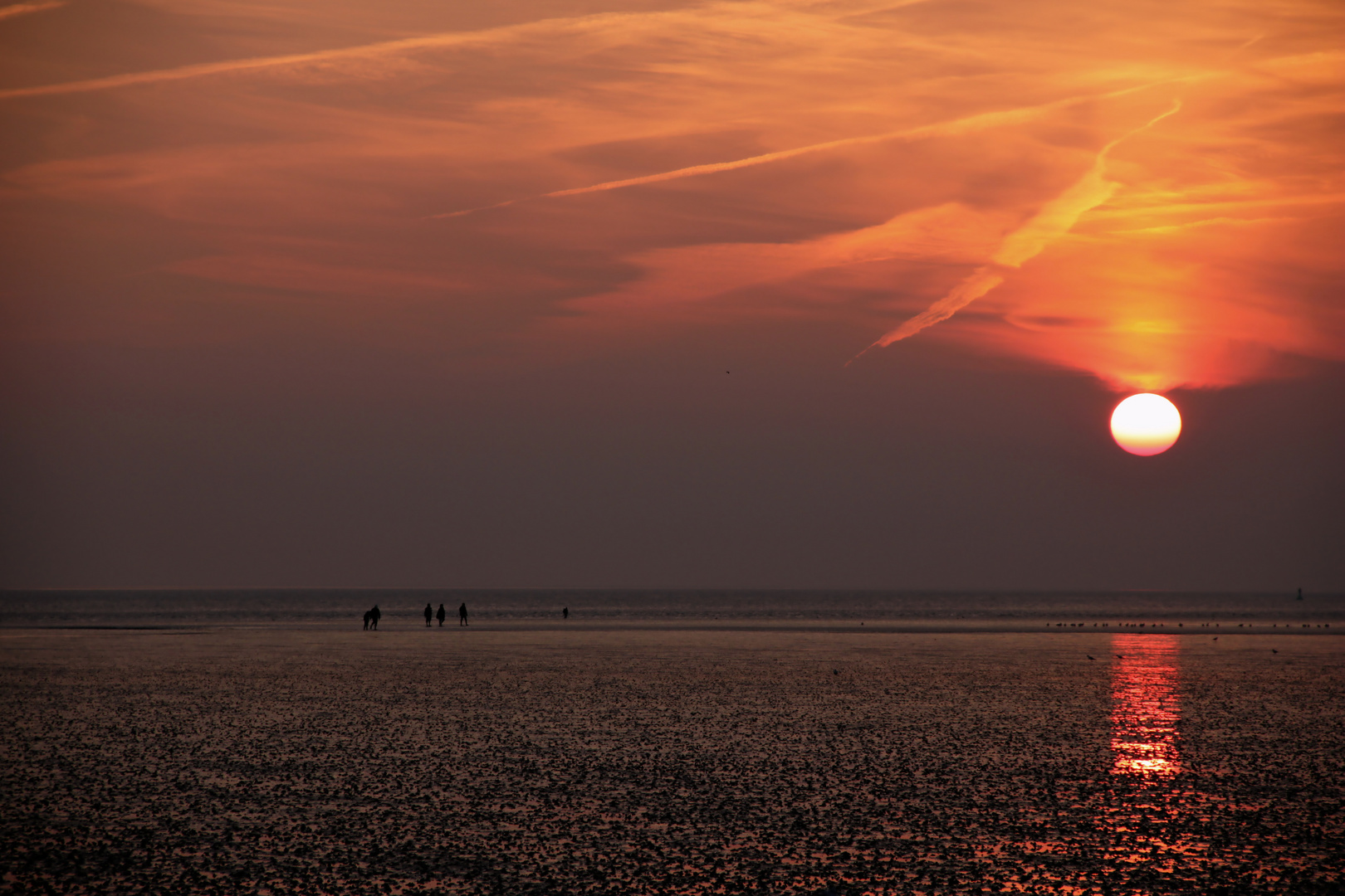 Die Sonne geht unter im Norden 2