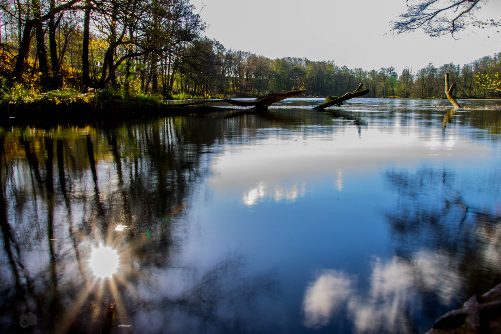 Die Sonne im See