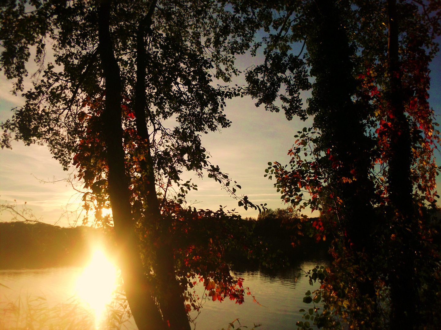 Die Sonne ist im See versunken ...