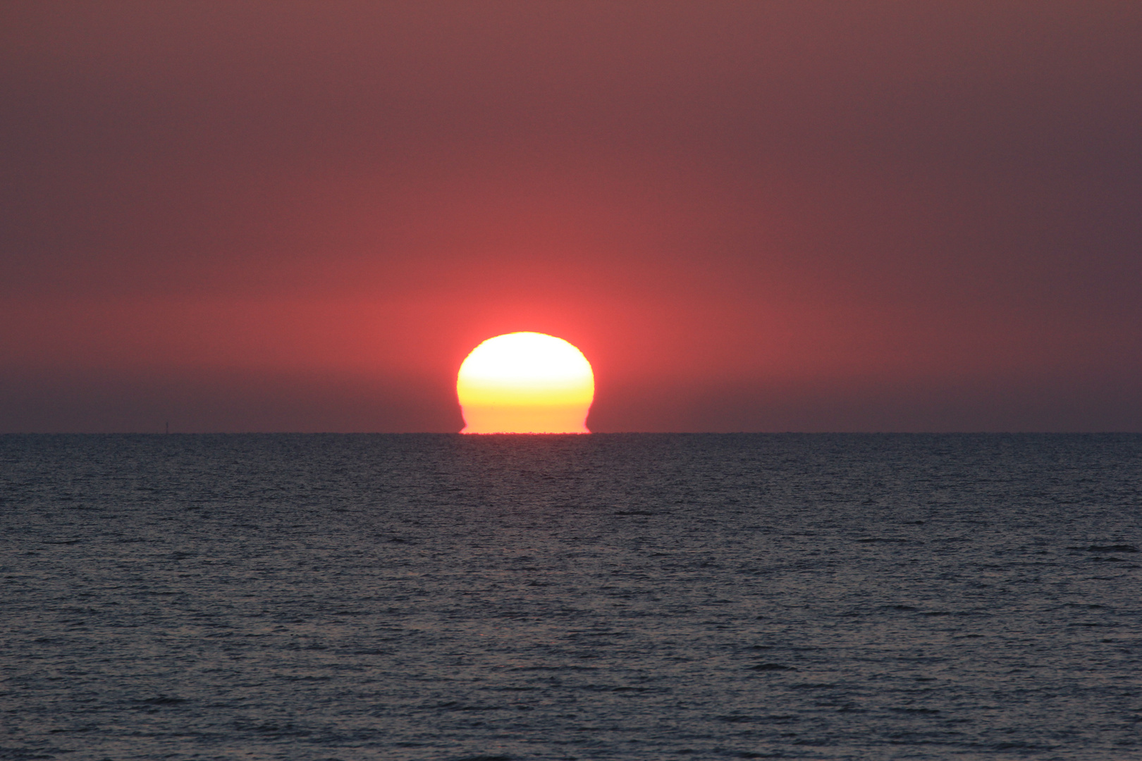 "Die Sonne kommt aus dem Meer (2) "