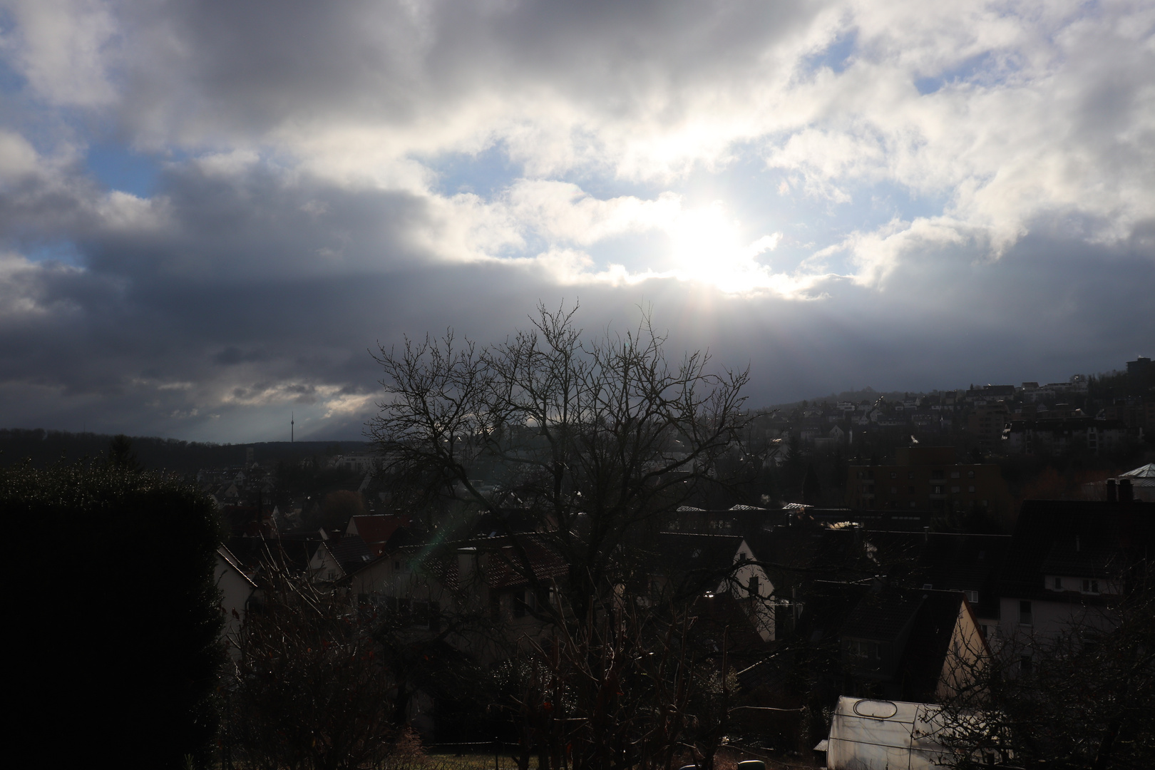 Die Sonne kommt durch