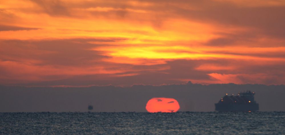 Die Sonne lacht bereits beim AUFGANG :-)