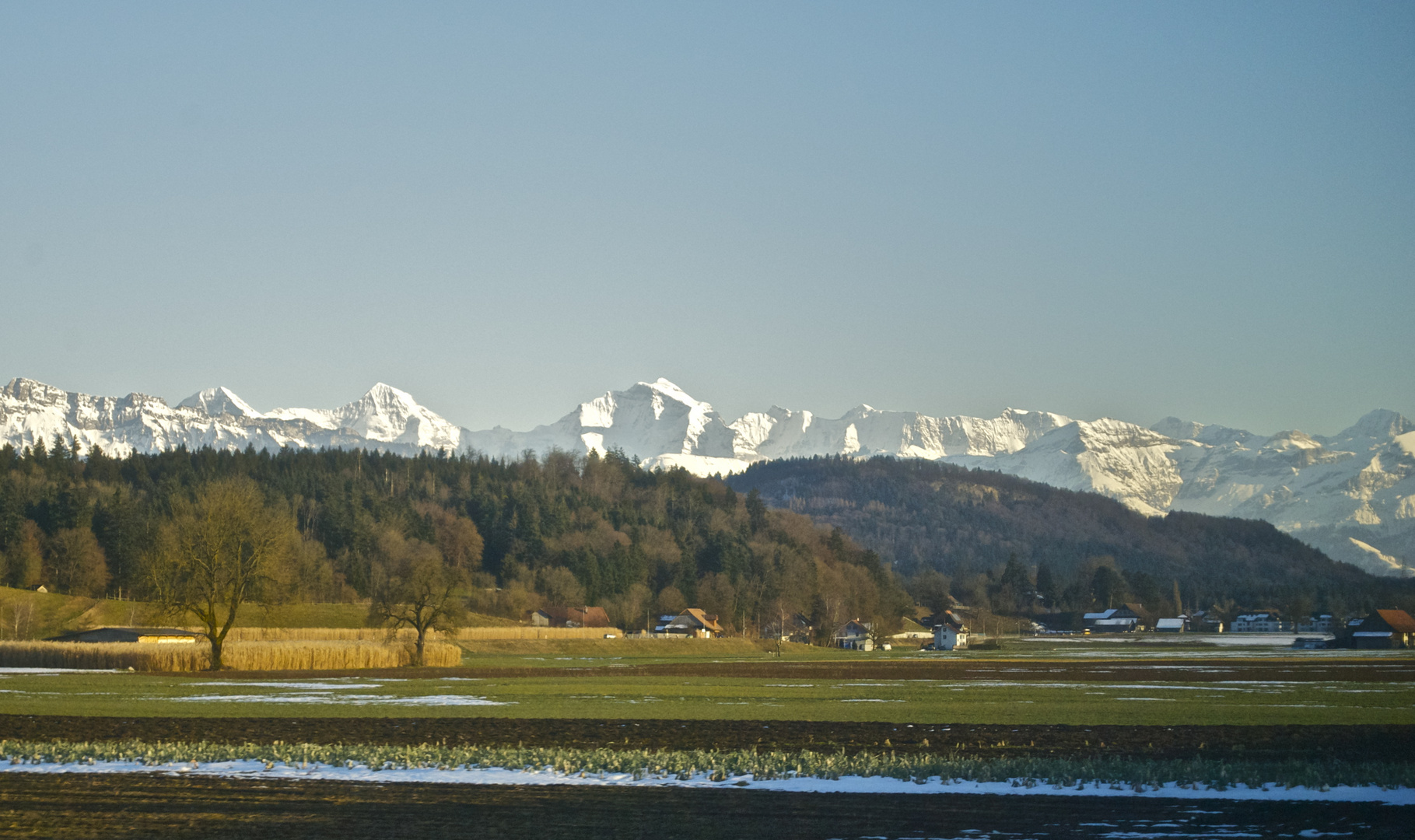 die Sonne scheint heute