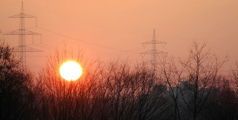 Die Sonne scheint zu Brodeln