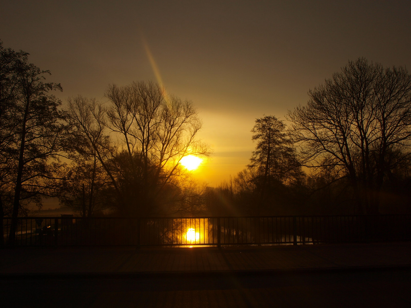 Die Sonne schon morgen um 7 Uhr herlich