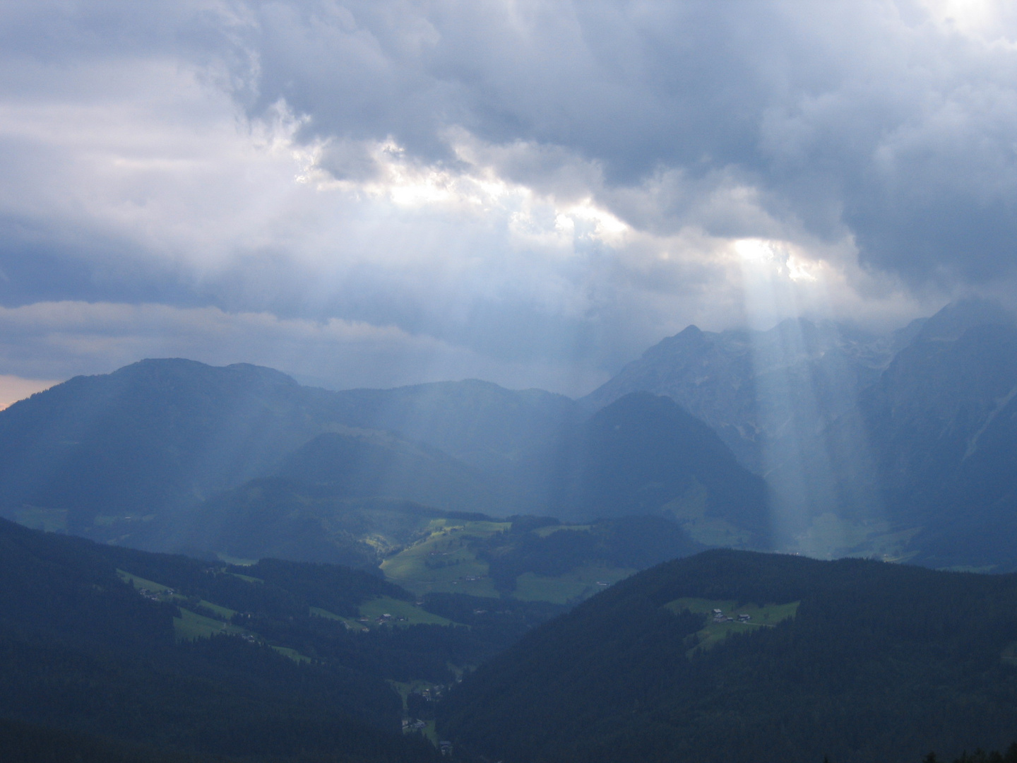 Die Sonne setzt sich durch.