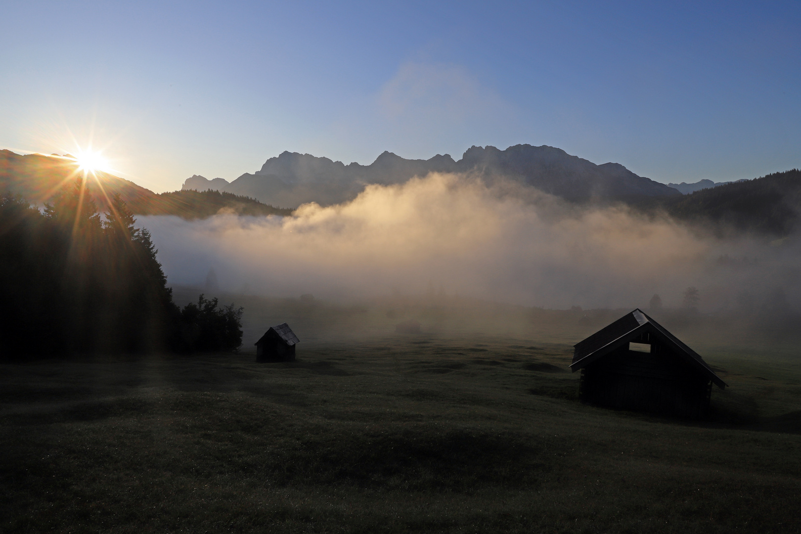 Die Sonne spitzt hervor