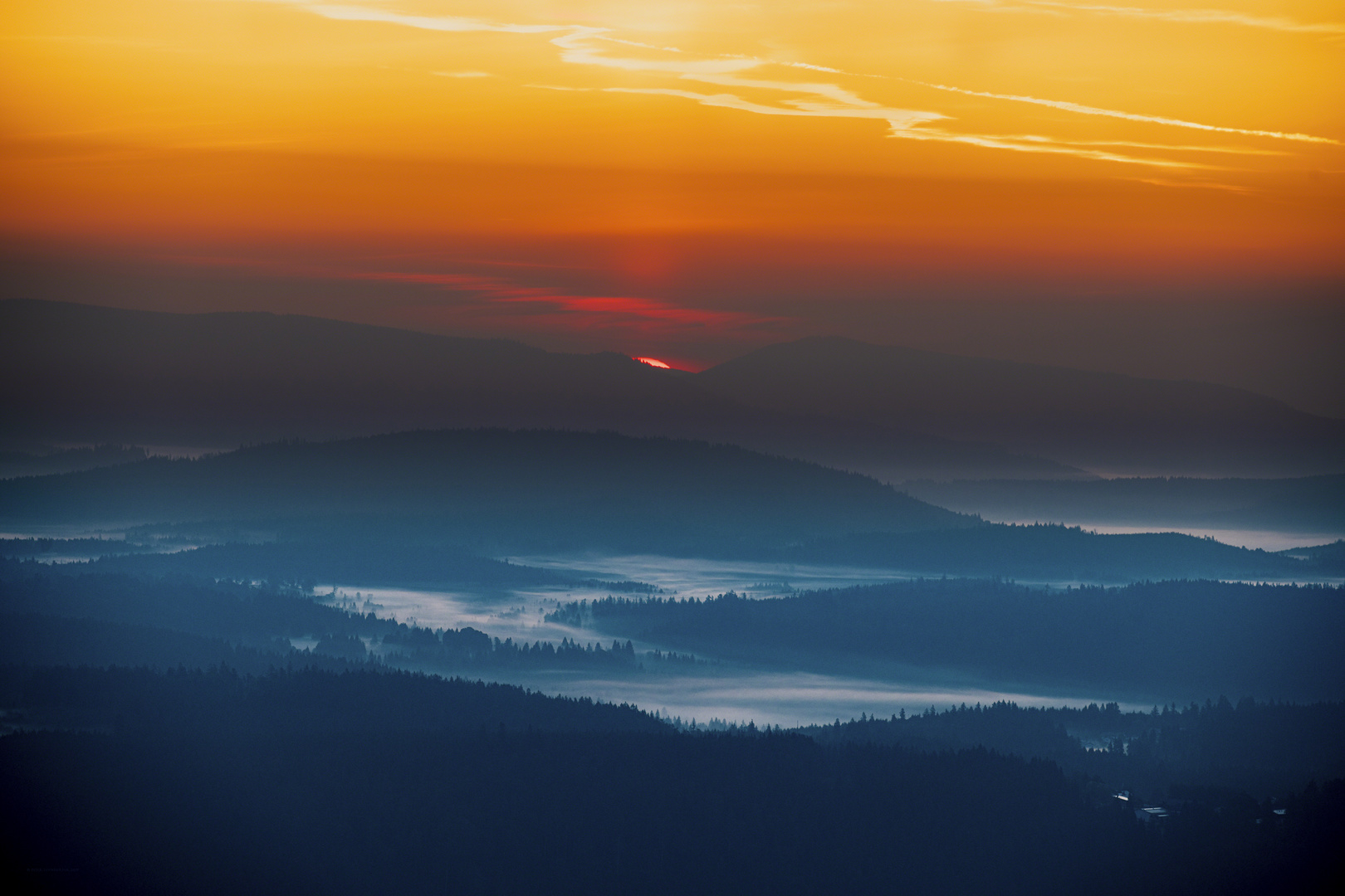 Die Sonne spitzt hervor und ein neuer Tag erwacht....