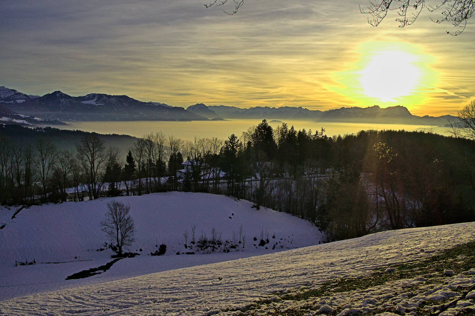 Die Sonne steht tief ...