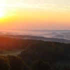 Die Sonne über der Burg Hohenstein