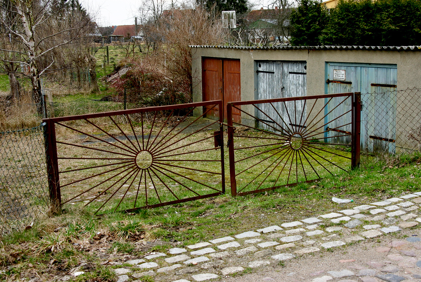 Die Sonnen im Tor sind untergegangen....