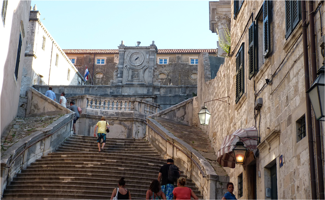 DIE "SPANISCHE TREPPE" IN DUBROVNIK