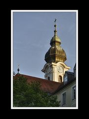 Die Spitalkirche am Abend