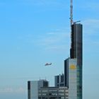 Die Spitze vom Commerzbank-Tower..........