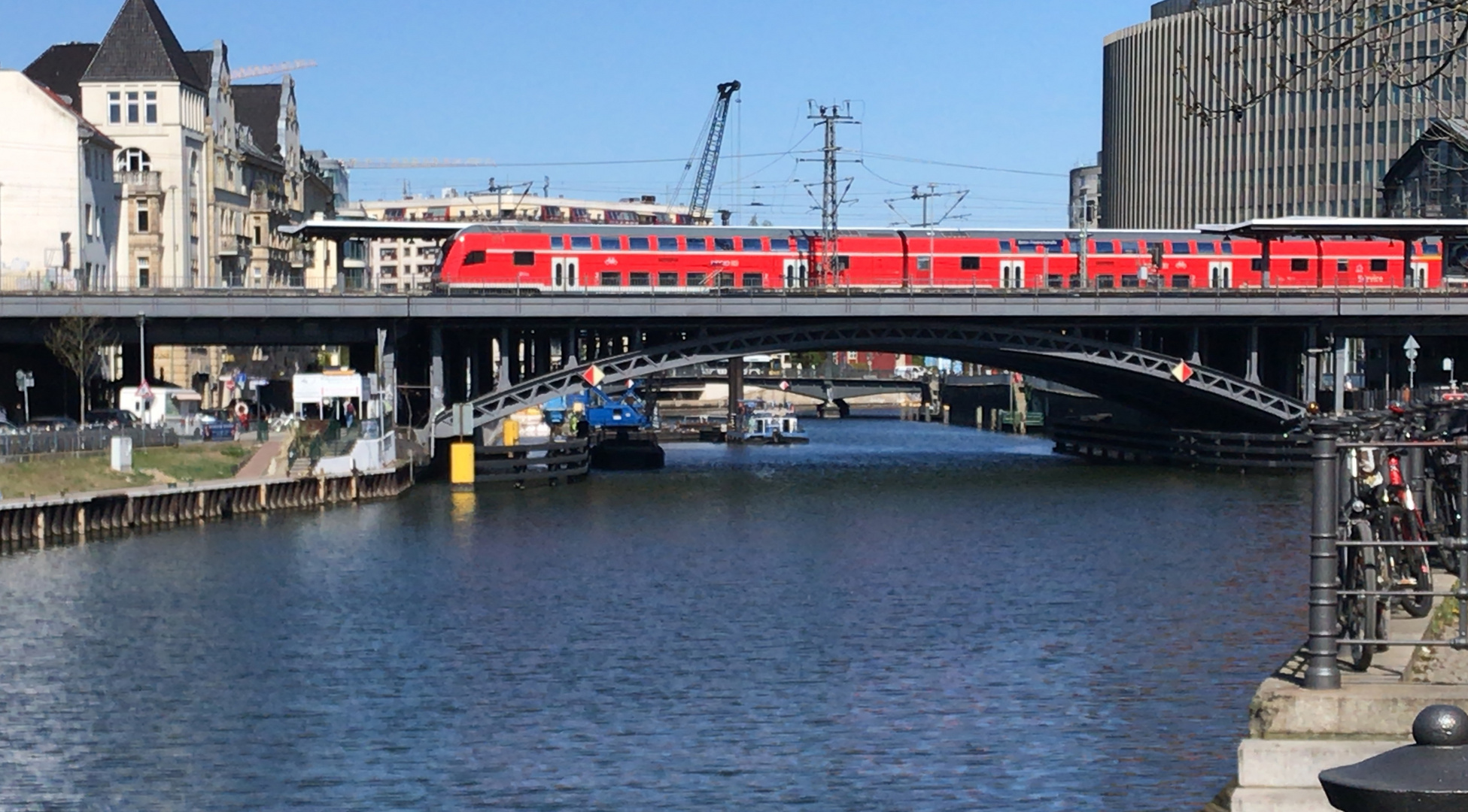 die Spree Bln. Friedrichstraße