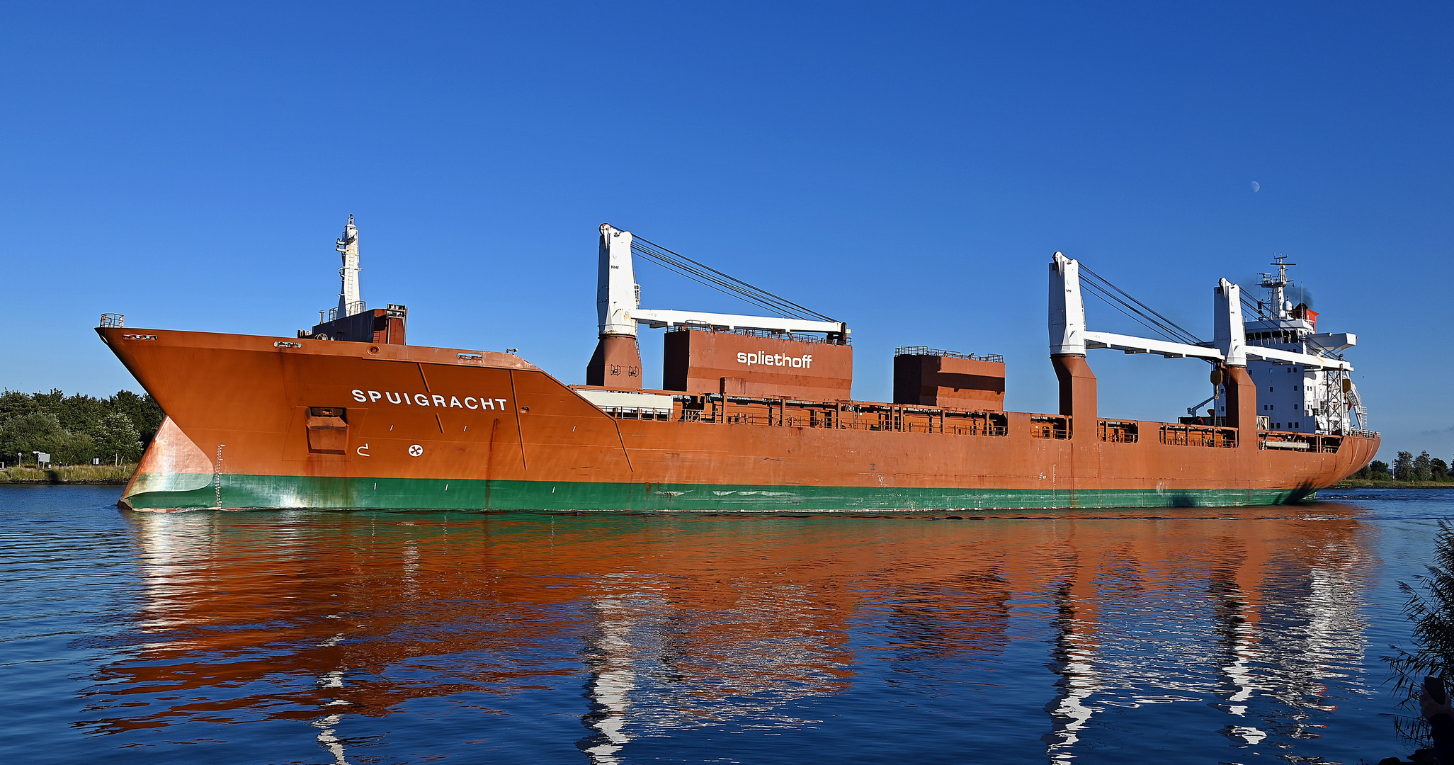 Die SPUIGRACHT im Nord-Ostsee-Kanal bei Rüsterbergen