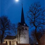 Die St.-Georg Kirche in Langenweddingen...