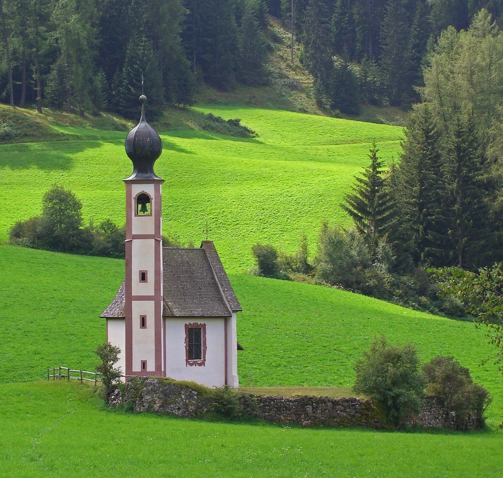 Die St. Magdalenakirche in Südtirol