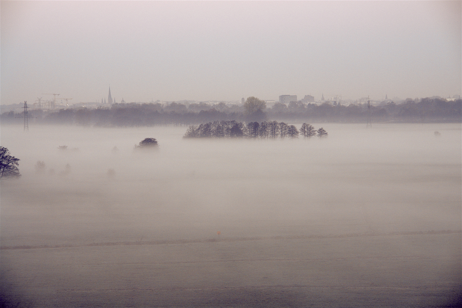 Die Stadt erwacht.............Morgenstunde auf der Hundebrücke