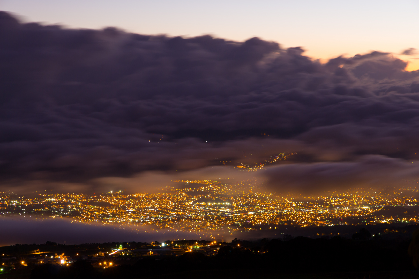 Die Stadt in den Wolken