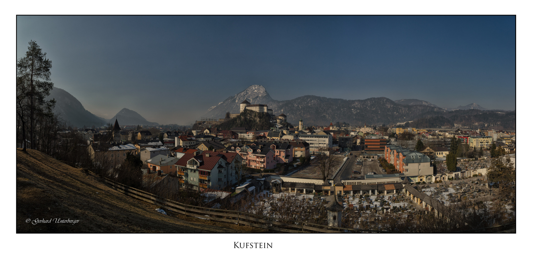 Die Stadt Kufstein mit Blick auf die Festung