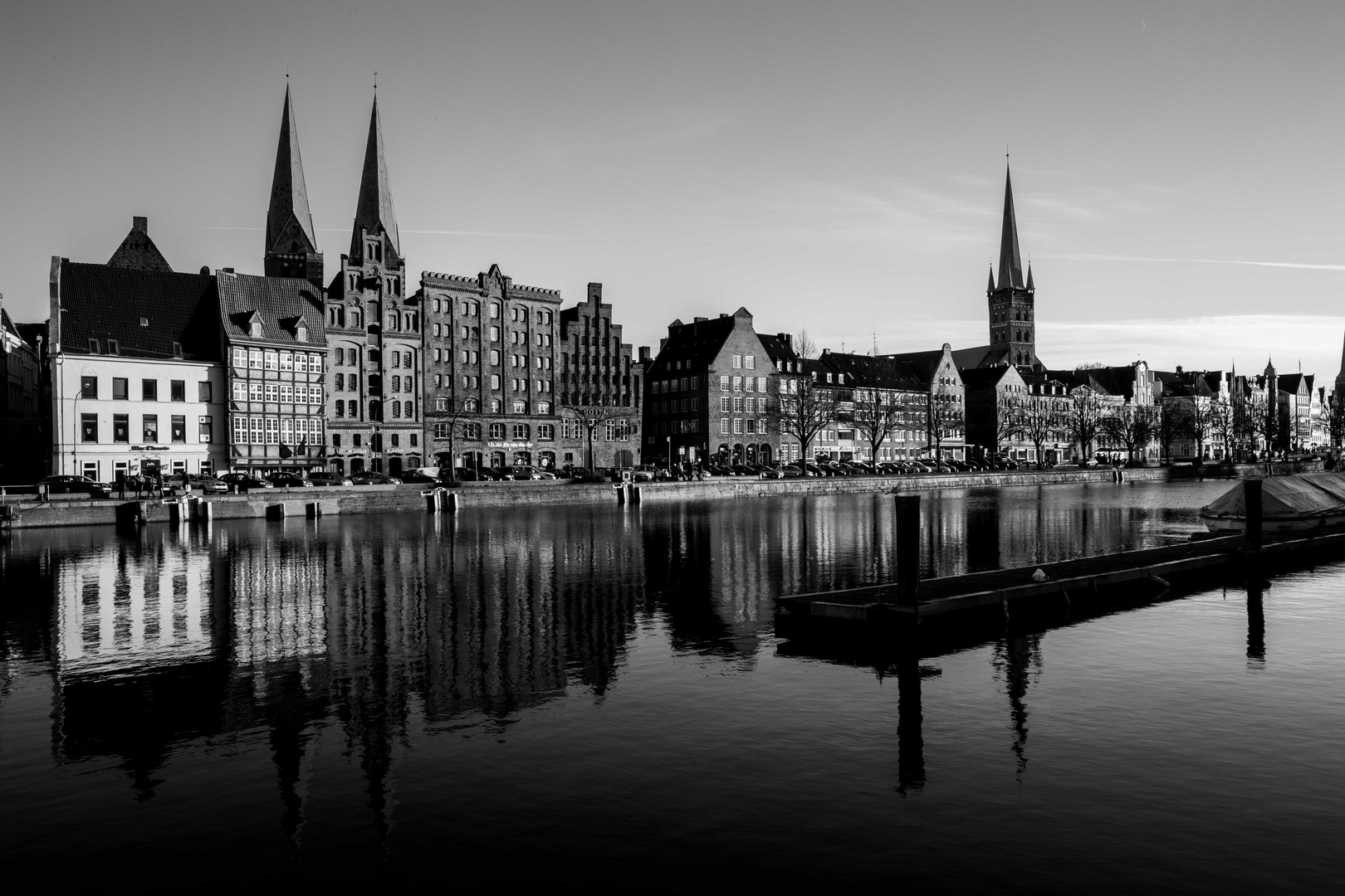 die Stadt Reflections