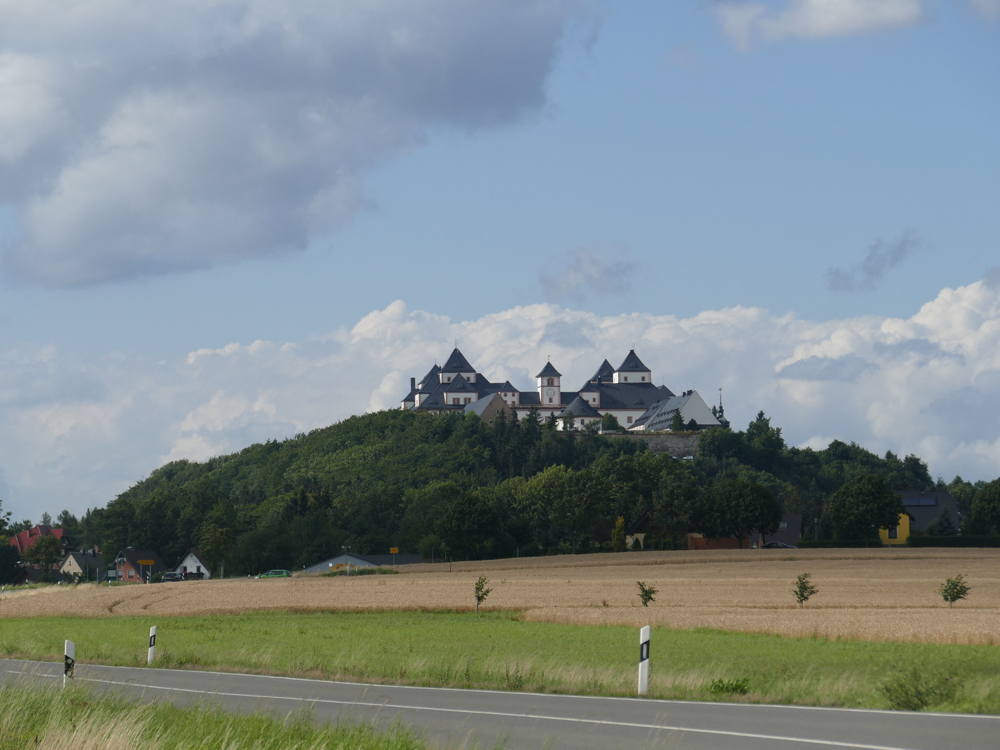 Die Stadt und das Schloß Augustusburg / im Erzgebirge