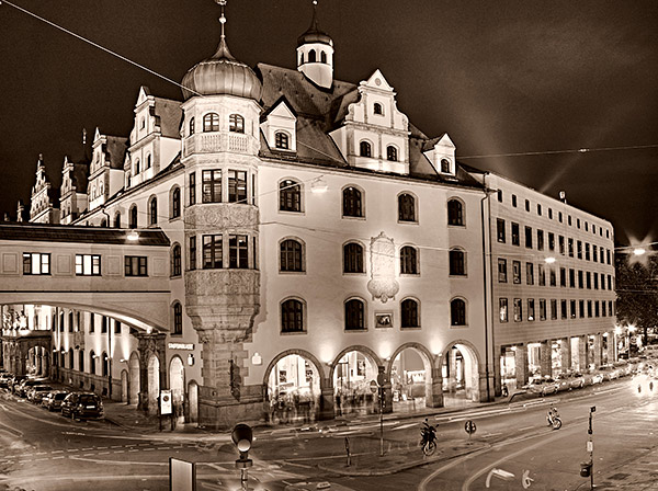 Die Stadtsparkasse in München im Tal