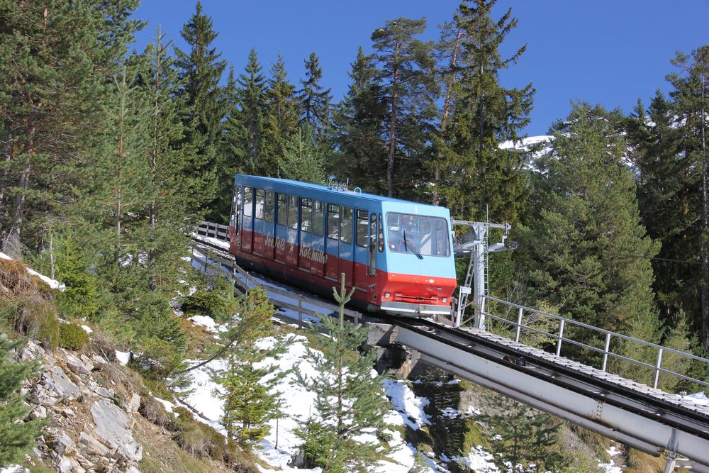 Die Standseilbahn zur Rosshütte in Seefeld ...