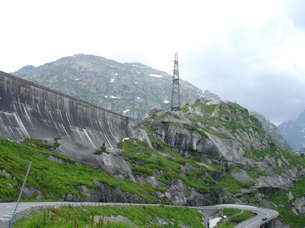 Die Staumauer auf dem Grimsel