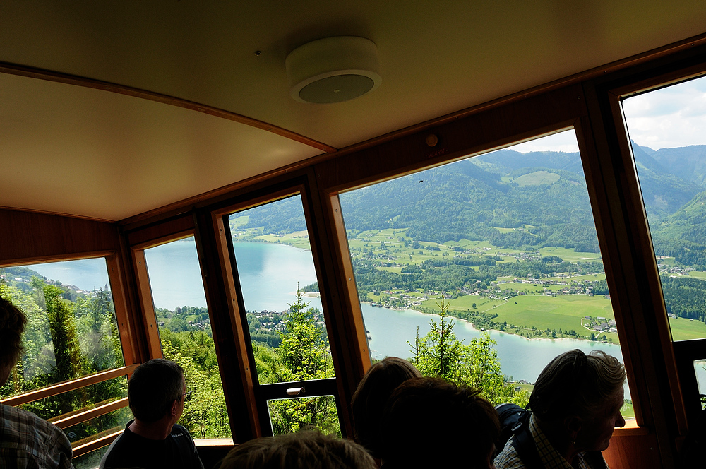 Die steilste Dampf-Zahnradbahn "Blick nach draussen" Schafbergbahn