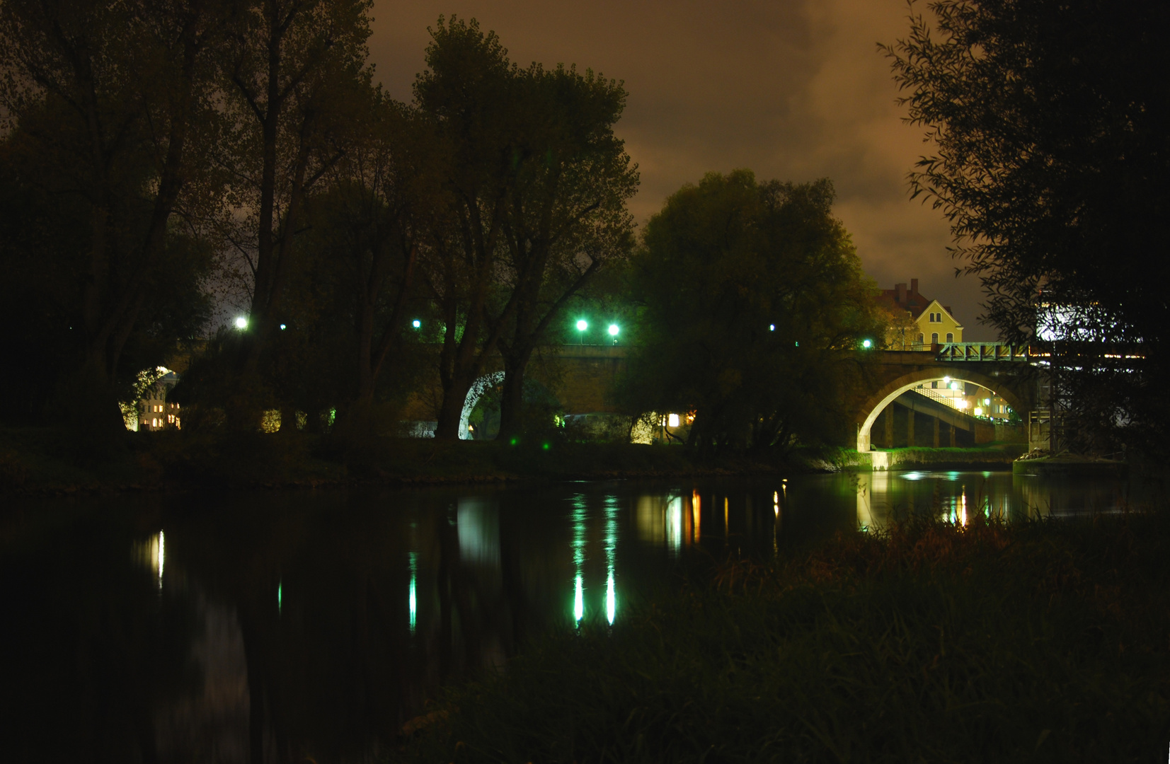 Die Steinerne bei Nacht