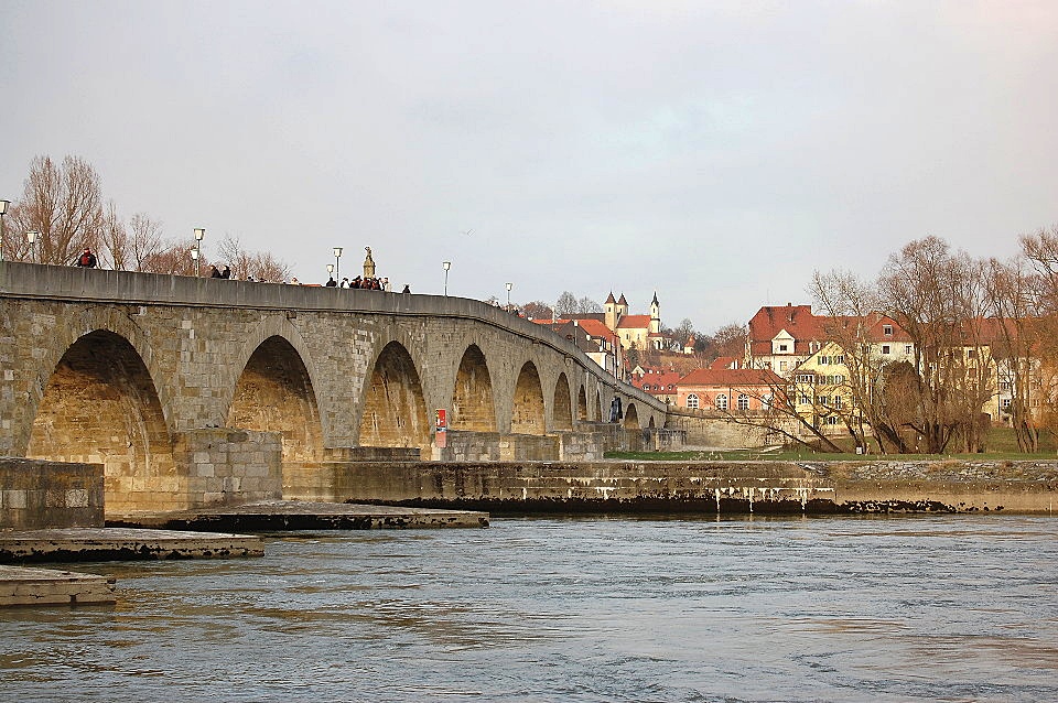 die Steinerne Brücke